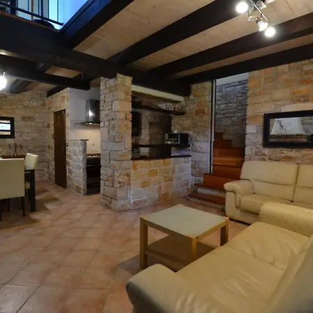 Moncodogno Villa *